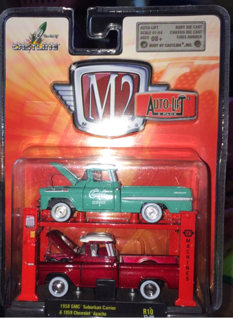 M2 Machines 1958 GMC Suburban Carrier - M2 Machines toy car collectible - Main Image 1