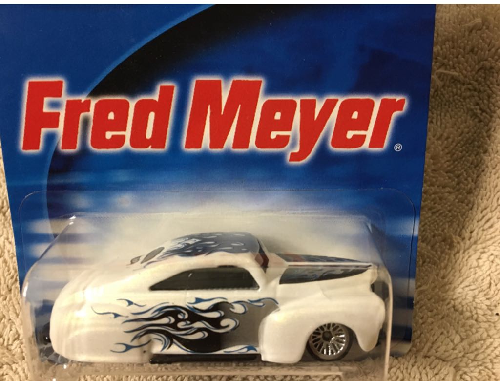 Tail Dragger Fred Meyer - Limited Edition toy car collectible - Main Image 2