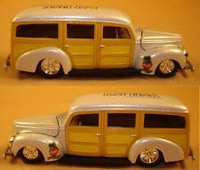 Ford Woody 1940 - Racing Champions toy car collectible - Main Image 1
