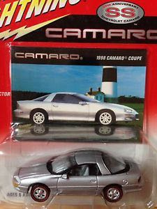 Chevrolet Camaro - Johnny Lightning 2002 Playing Mantis toy car collectible - Main Image 2