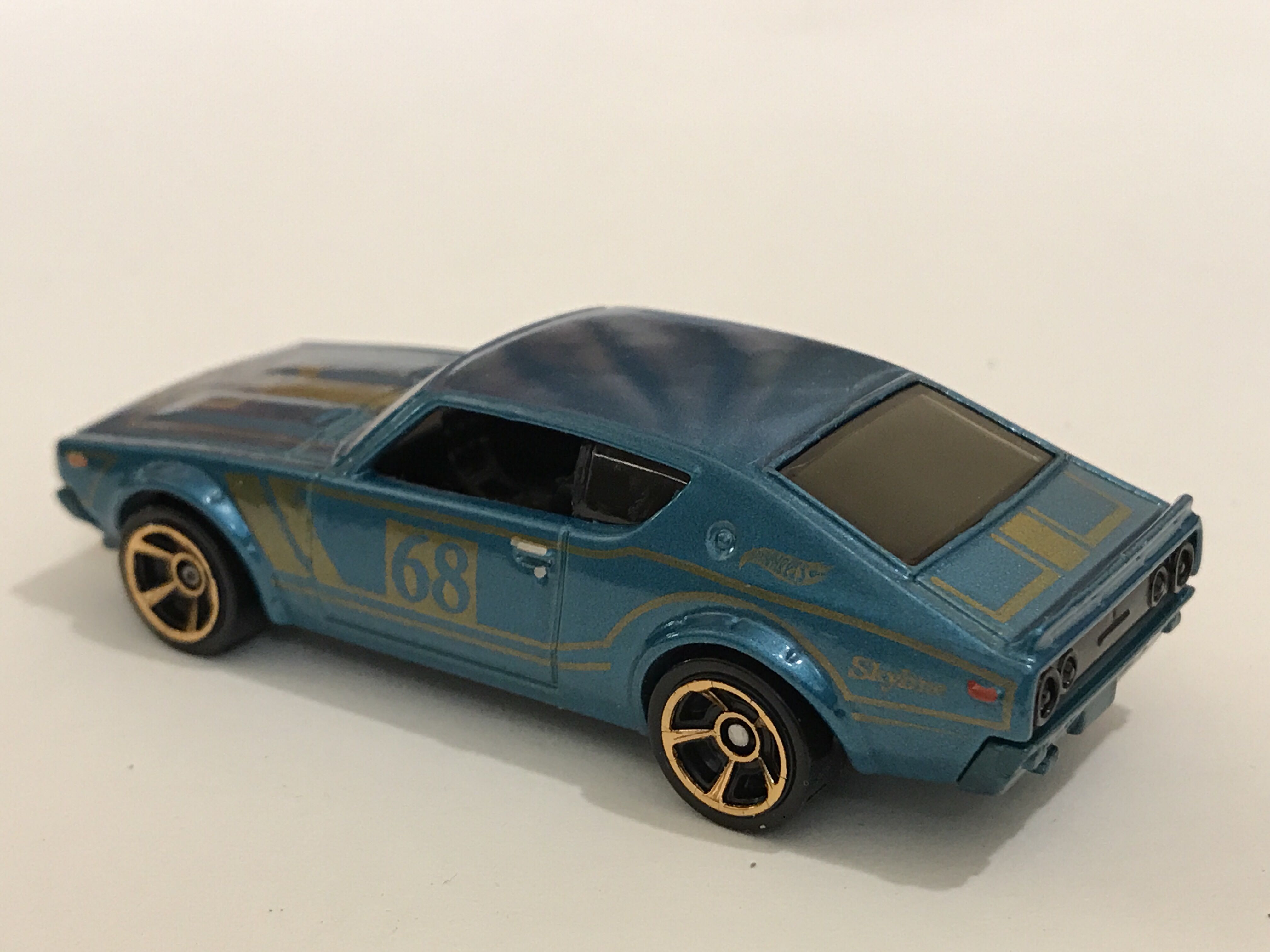 Nissan Skyline 2000GT-R - 2014 - HW CITY - NIGHTBURNERZ toy car collectible - Main Image 2