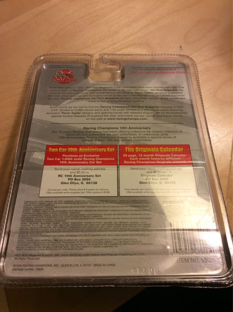 Racing Champions Hot Rod Magazine - Drag Racing Series toy car collectible - Main Image 2