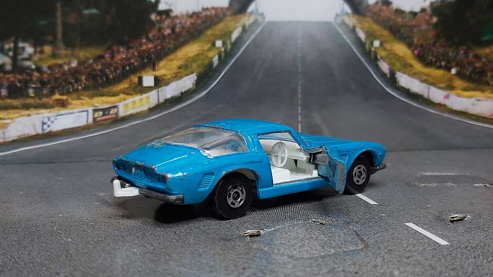 Iso Grifo - 1-75 Matchbox Superfast toy car collectible - Main Image 4