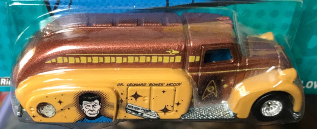 38 Dodge Airflow - Pop Culture - Star Trek toy car collectible - Main Image 2