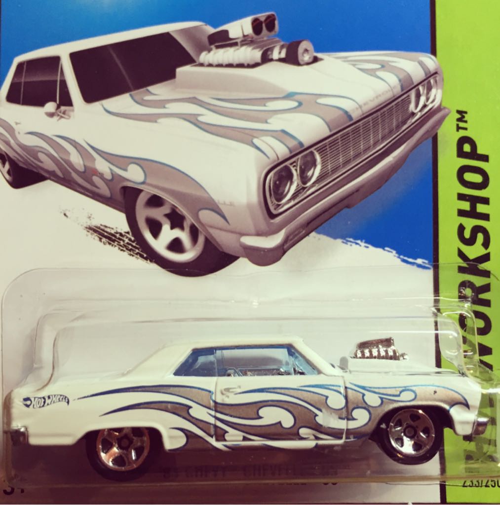 CHEVY CHEVELLE SS ’64 toy car collectible - Main Image 1
