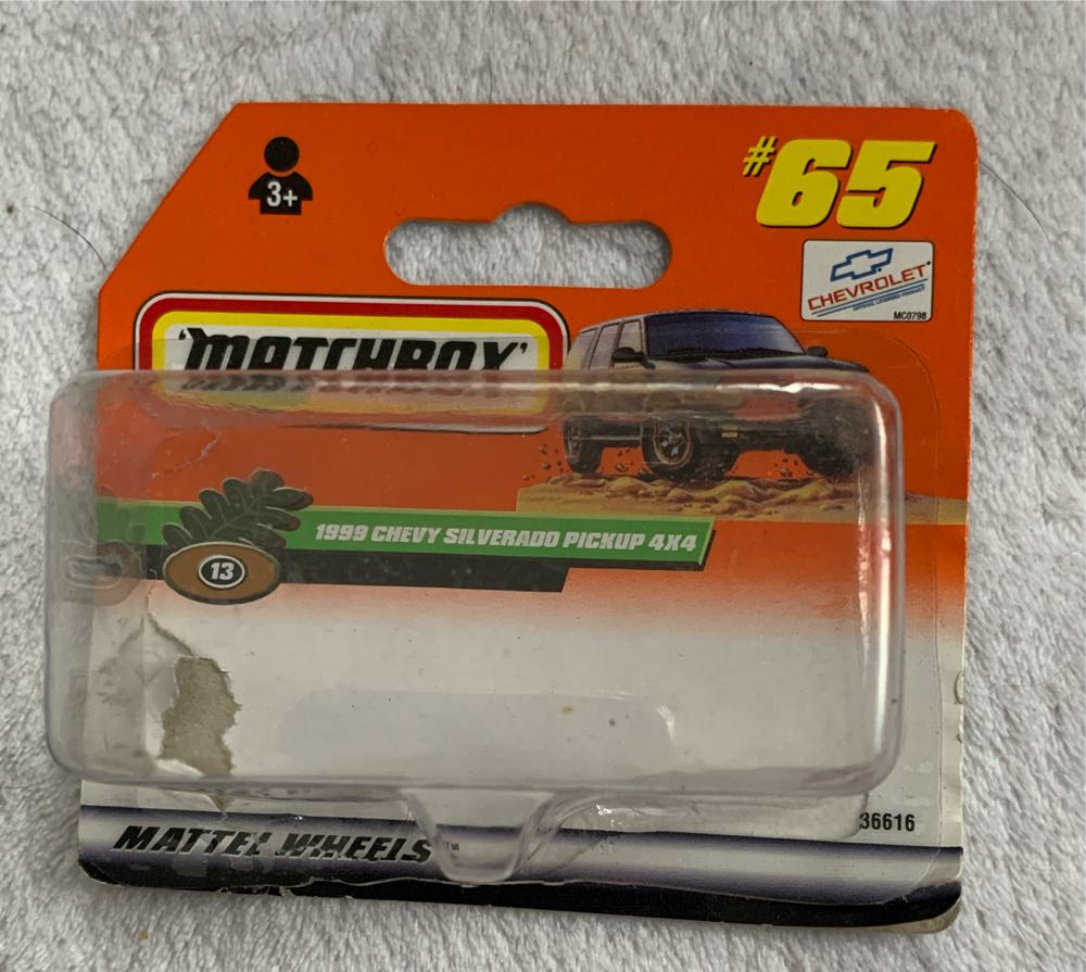 Chevrolet Silverado - Matchbox 75 toy car collectible - Main Image 3