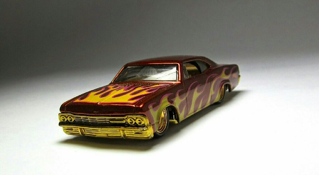 ’65 Chevy Impala - HW WORKSHOP toy car collectible - Main Image 2