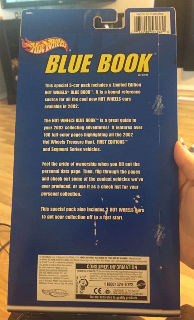 2004 Collector Guide - Blue Book toy car collectible - Main Image 2
