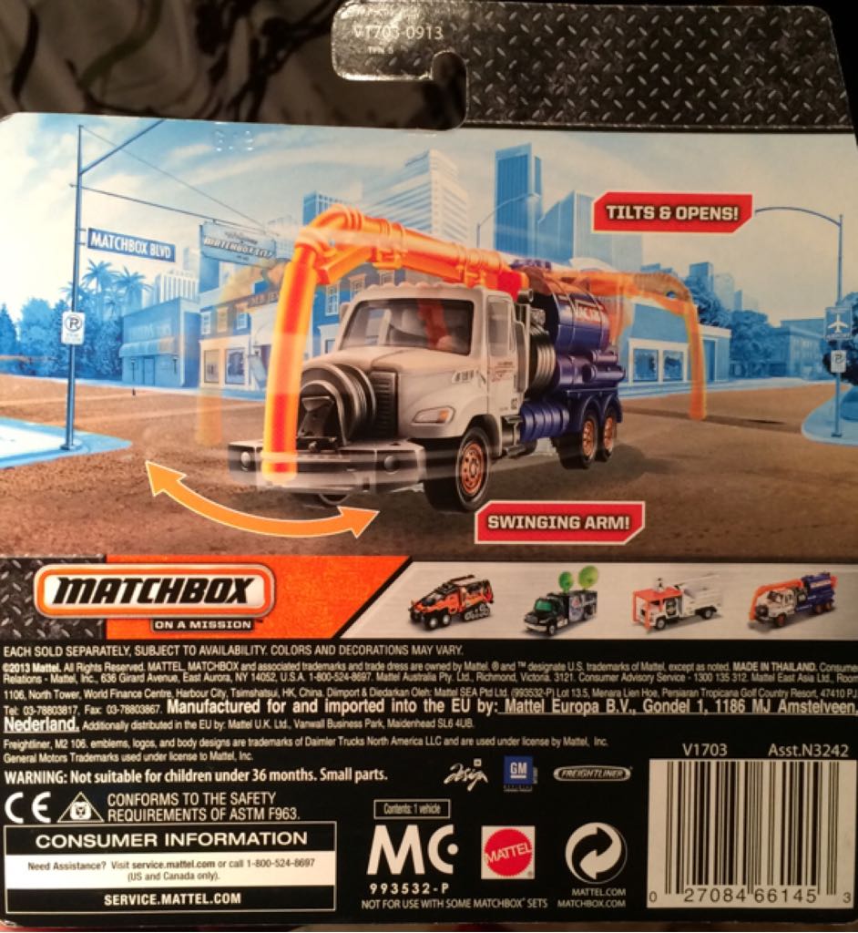Matchbox Freightliner Business Class M2 106 - Matchbox toy car collectible - Main Image 2