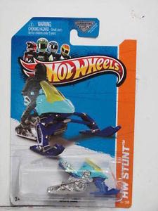 Snow Ride - HW Stunt toy car collectible - Main Image 2