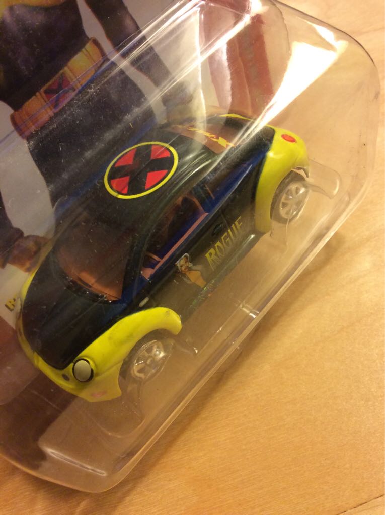 Johnny Lightning - Rogue - X-MEN toy car collectible - Main Image 2