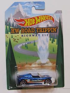 Tesla Roadster - Highway 212 - HW Road Trippinâ toy car collectible - Main Image 2