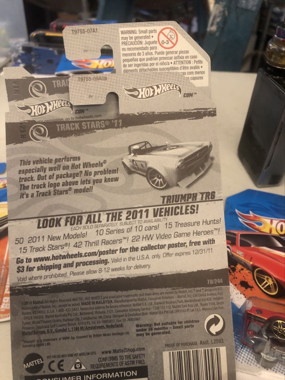 Triumph TR6 - Track Stars 2011 toy car collectible - Main Image 2