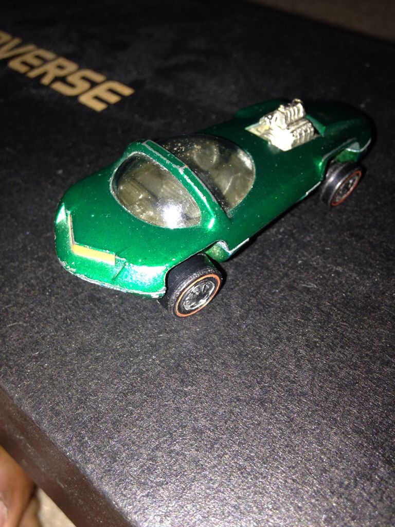 Silhouette - 1994 Vintage Series II toy car collectible - Main Image 2