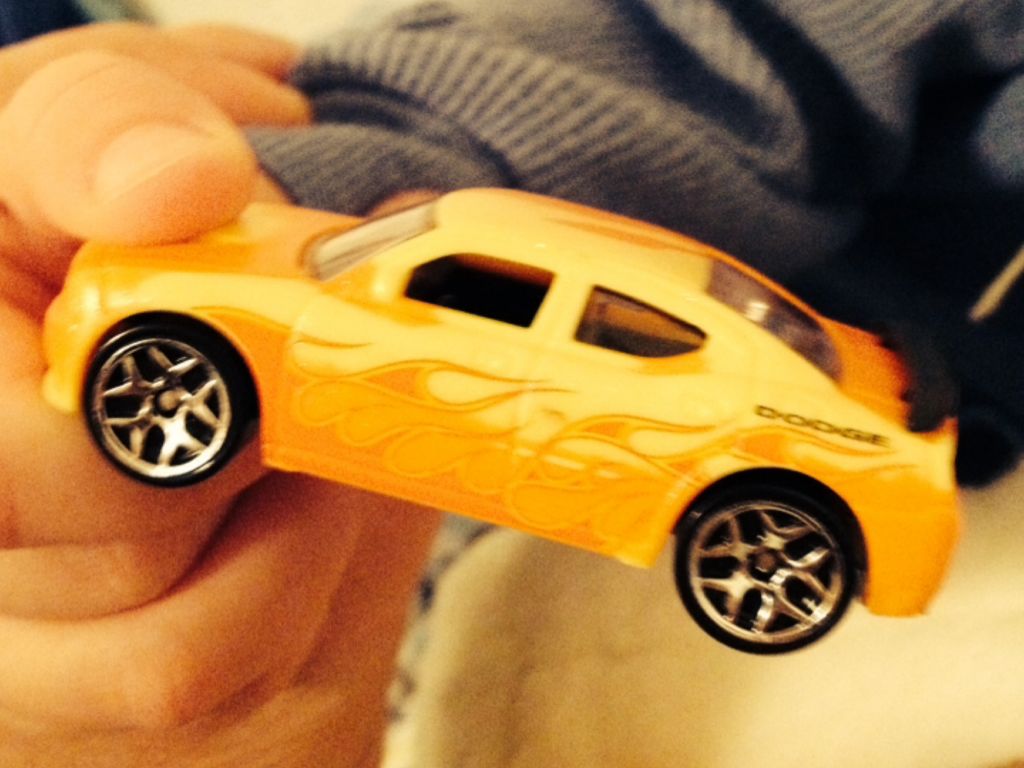 Dodge Charger SRT8 - Color Shifter toy car collectible - Main Image 2