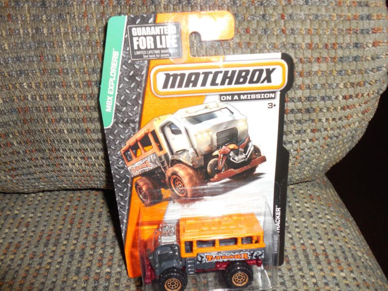 Travel Tracker - MBX Explorers toy car collectible - Main Image 2