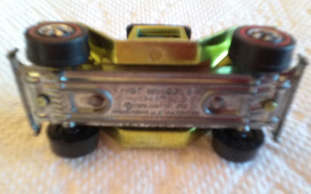 t-4-2 - 1971 toy car collectible - Main Image 2