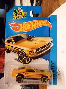 ’70 Ford Mustang Mach 1 - HW City - 2014 toy car collectible - Main Image 2