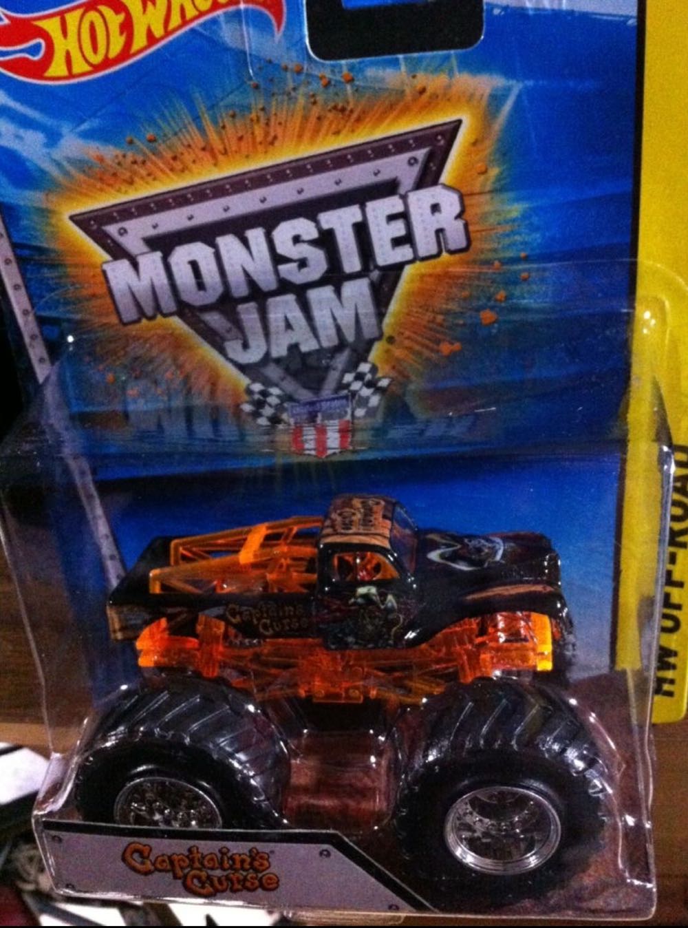 Captains Curse Off-Road - Monster Jam toy car collectible - Main Image 4