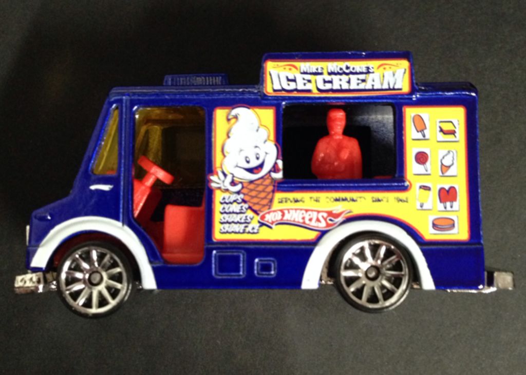 Hot Wheels Ice Cream Truck Mike McCone’s Blue - 2009 HW City Works toy car collectible - Main Image 2
