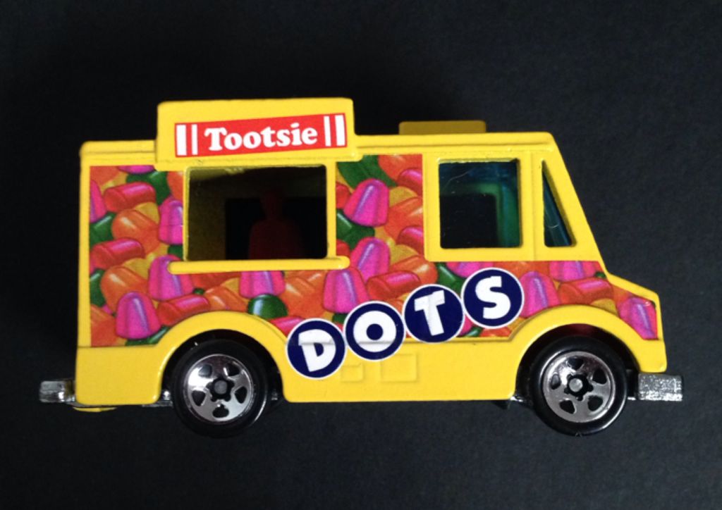 Hot Wheels Ice Cream Truck Dots  toy car collectible - Main Image 1