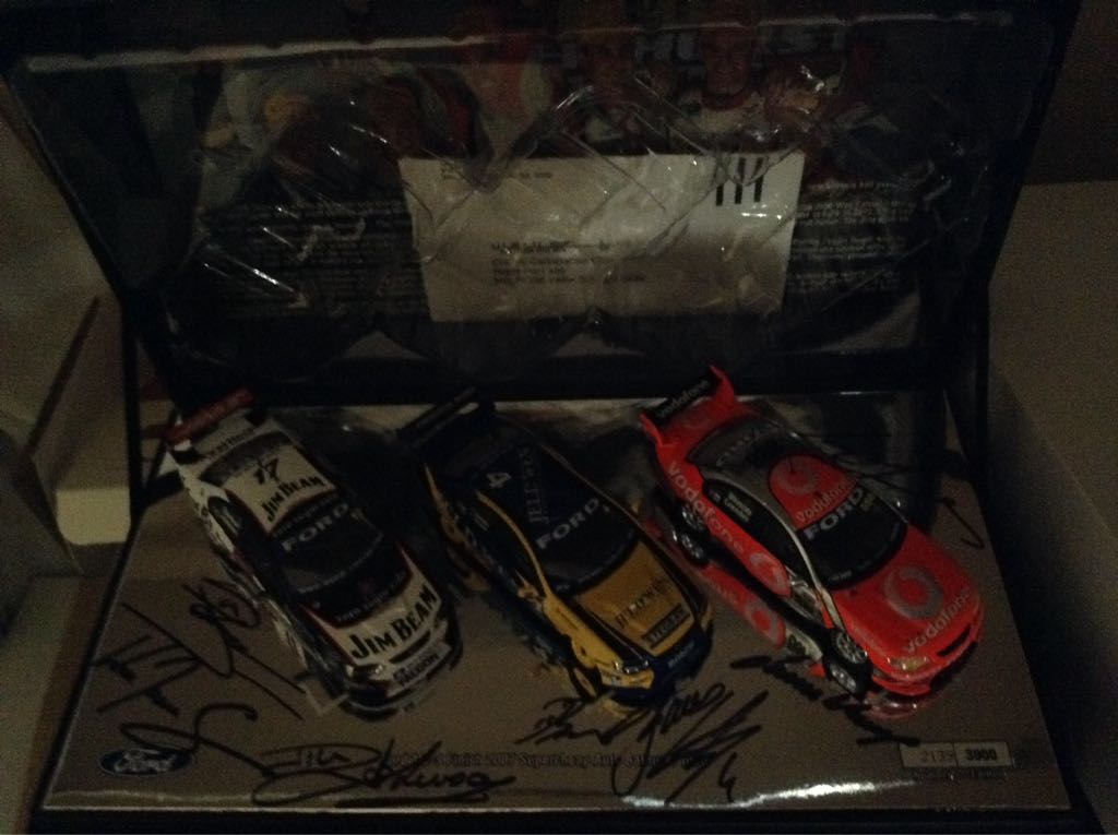 Craig Lowndes 2007 Bathurst Winner - Craig Lowndes toy car collectible - Main Image 2