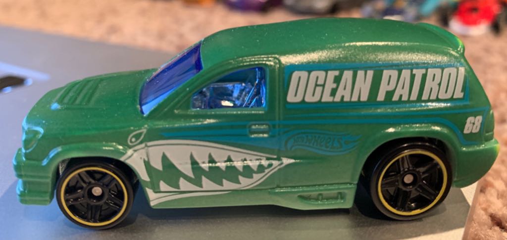 Fandango - ‘14 City - Color Shifters toy car collectible - Main Image 2