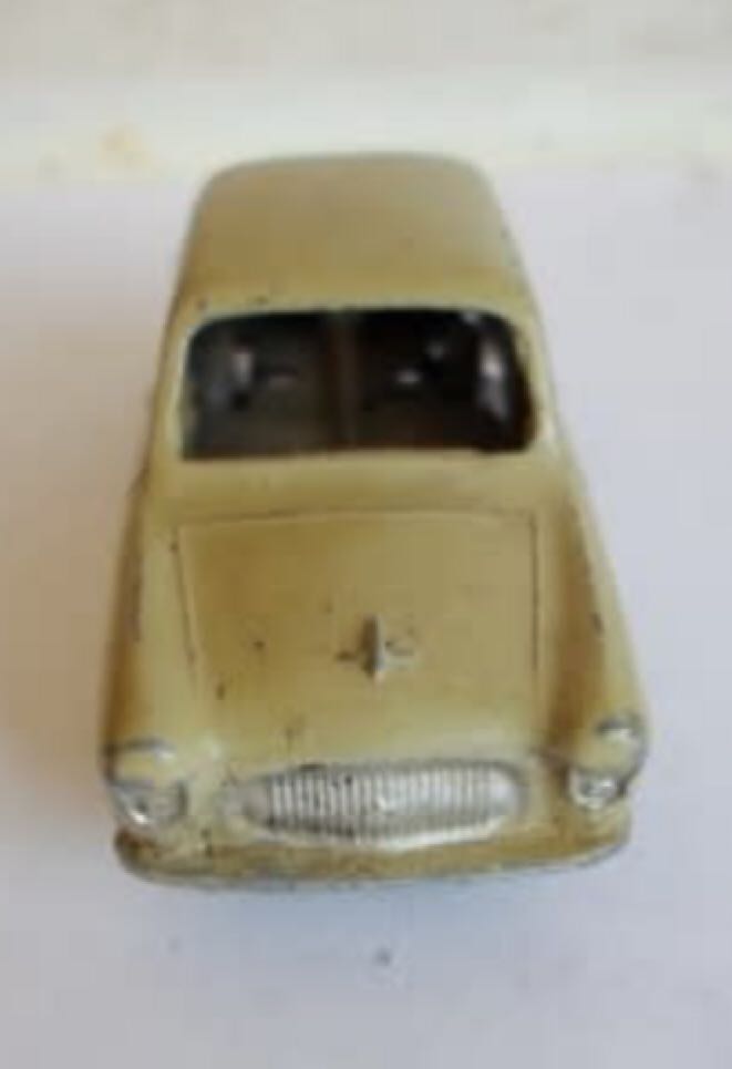 Ford Perfect - 1-75 Regular Wheels toy car collectible - Main Image 2