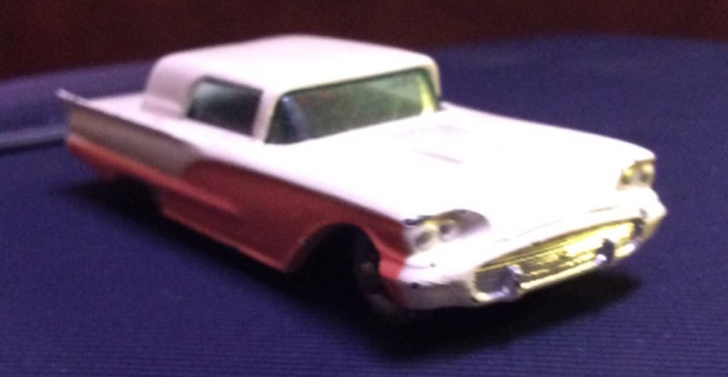 Ford Thunderbird  toy car collectible - Main Image 2