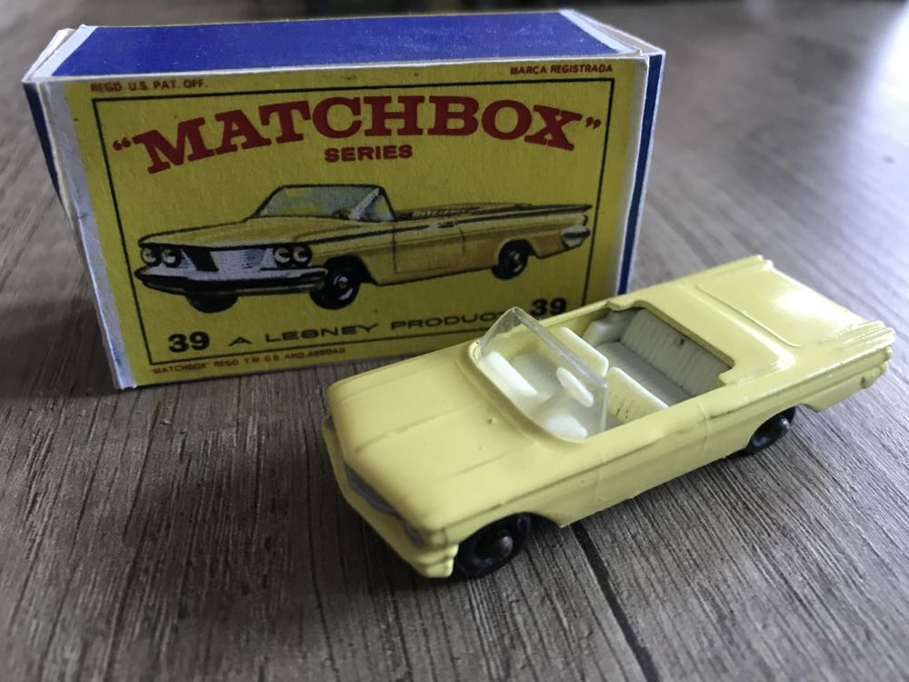 Pontiac Convertible - Matchbox 1-75 Regular Wheels toy car collectible - Main Image 3