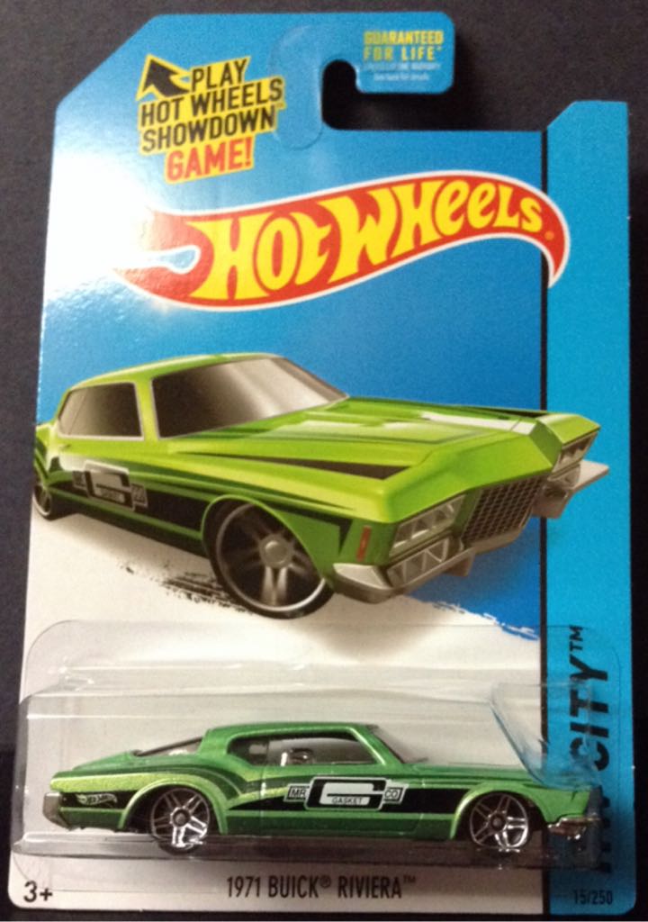 71 Buick Riviera - 2015 Hw City toy car collectible - Main Image 1