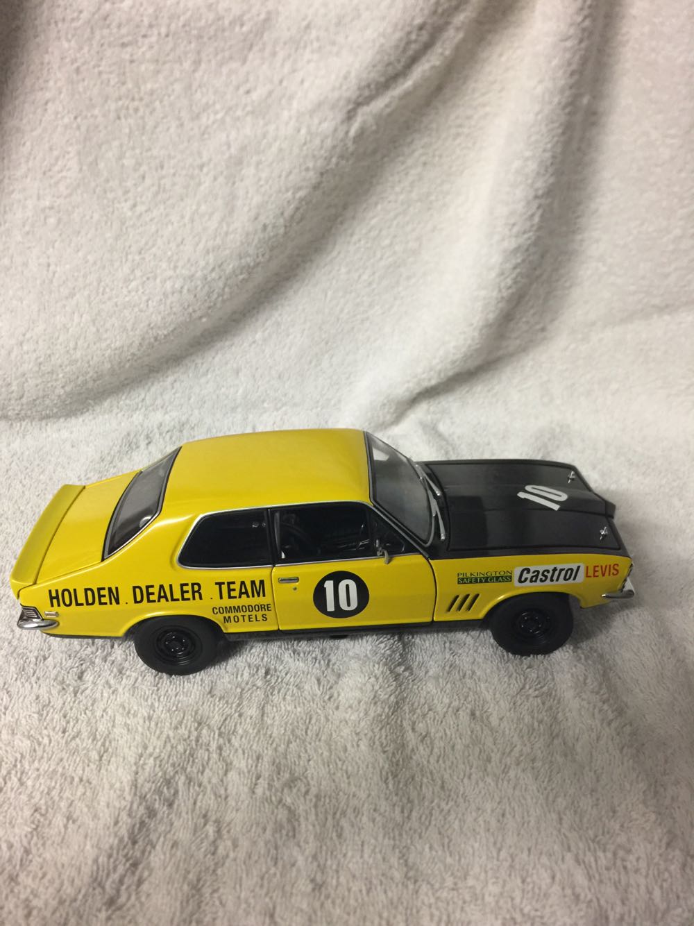 Peter Brock 1972  Torana XU-2 V8 - Peter Brock toy car collectible - Main Image 3