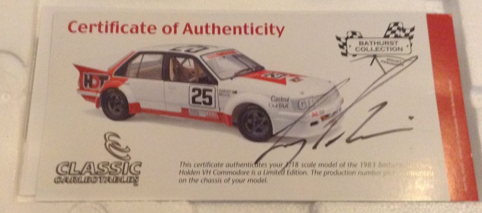Bathurst Winner 1983 - Peter Brock and Larry Perkins VH Commodore  - Bathurst Winners 1/18 toy car collectible - Main Image 2