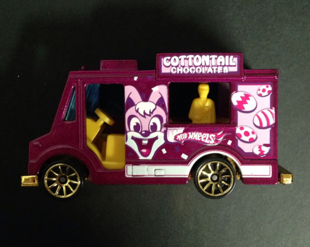Hot Wheels Ice Cream Truck Cottontail Purple  toy car collectible - Main Image 2
