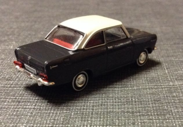 Opel  toy car collectible - Main Image 2