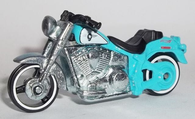 HARLEY DAVIDSON® FAT BOY® - HW Workshop™ toy car collectible - Main Image 2