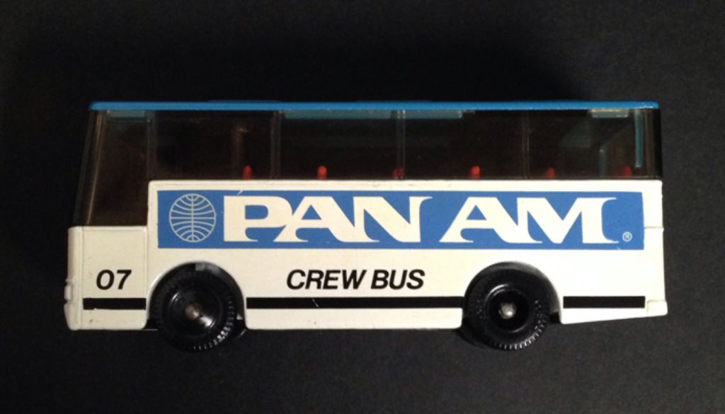 Lledo Marathons Bus Pan Am  toy car collectible - Main Image 2