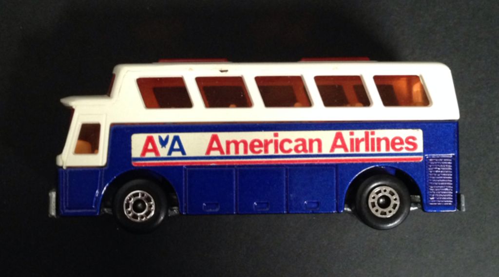 Airport Coach - Matchbox - Superfast toy car collectible - Main Image 2