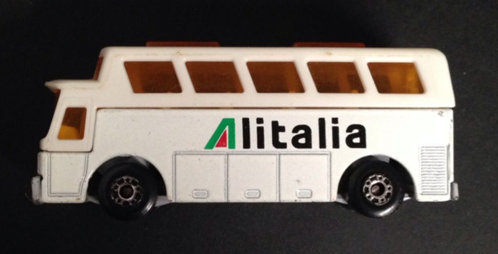 Matchbox Airport Coach Alitalia  toy car collectible - Main Image 2