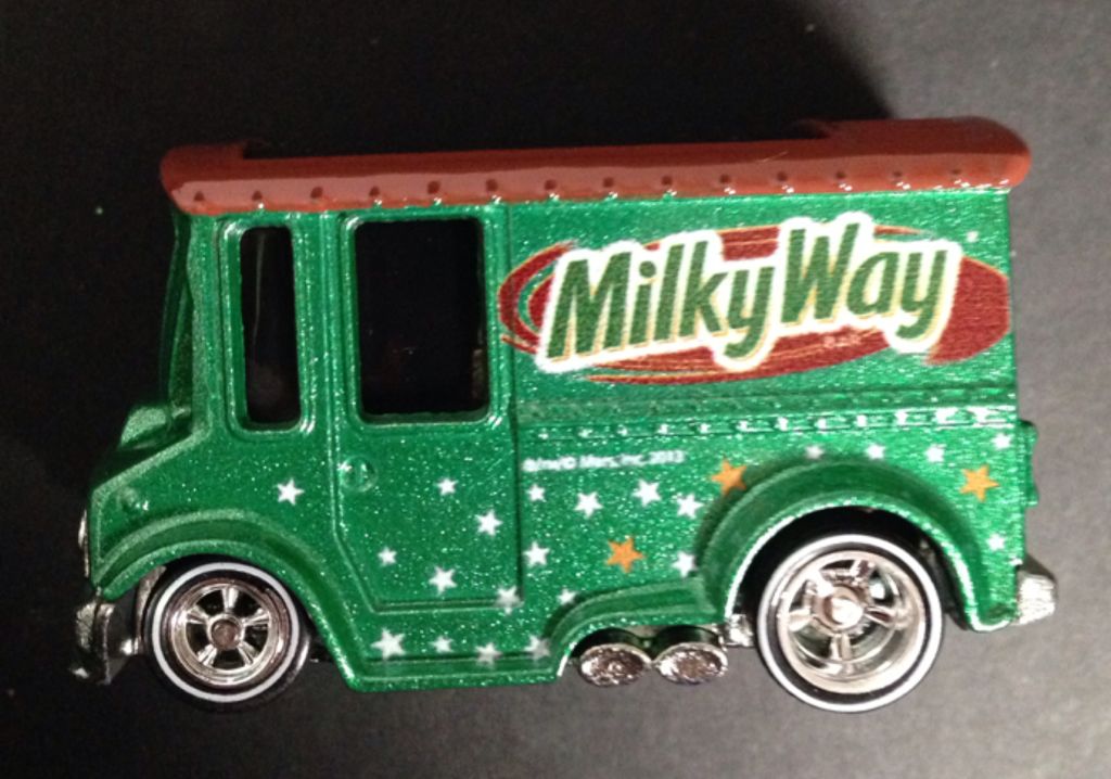 Hot Wheels Bread Box Milky Way - Pop Culture M&M Mars toy car collectible - Main Image 2