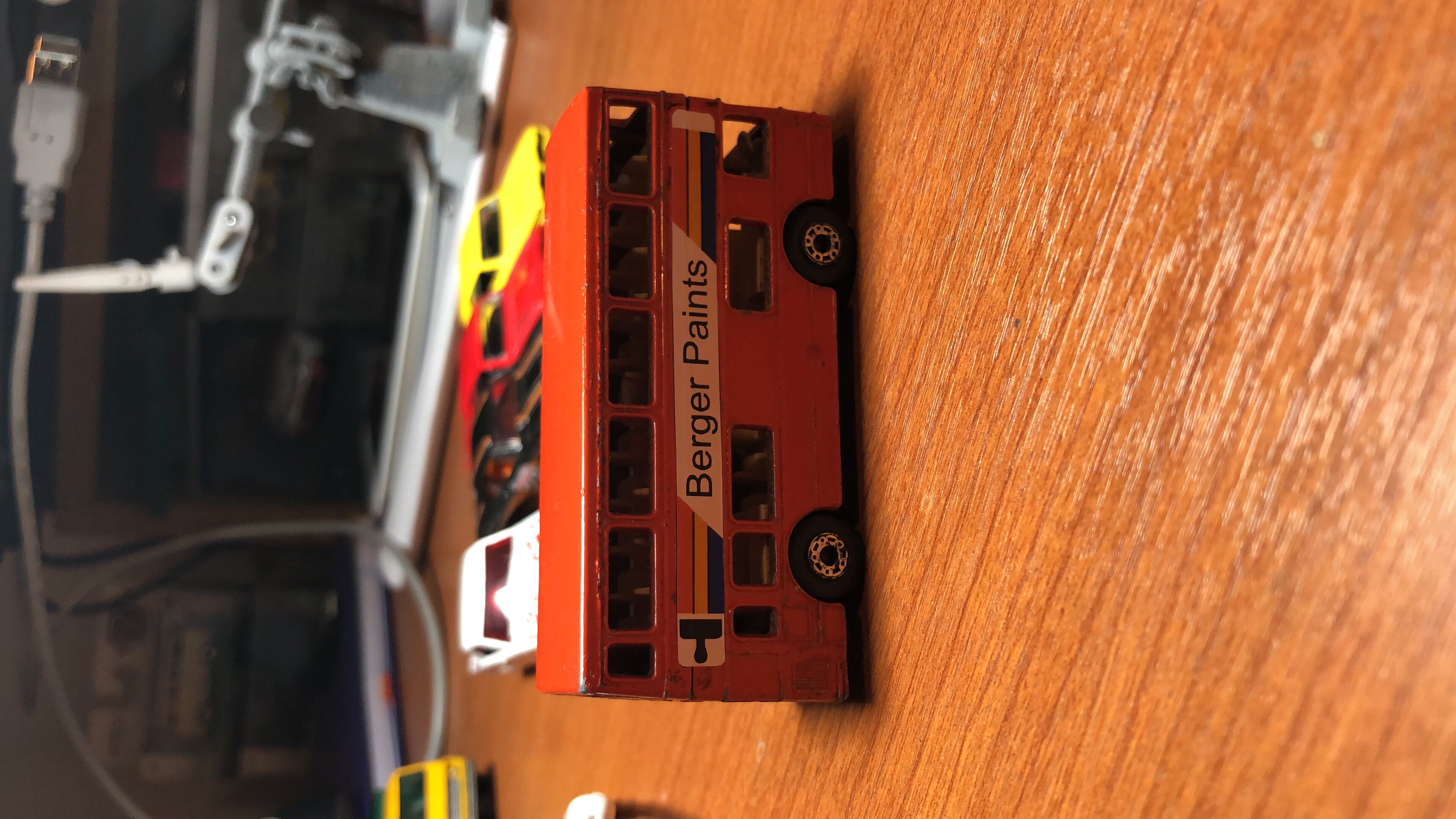 The Londoner Bus, Berger Paints 10 Spoke - Superfast toy car collectible - Main Image 3