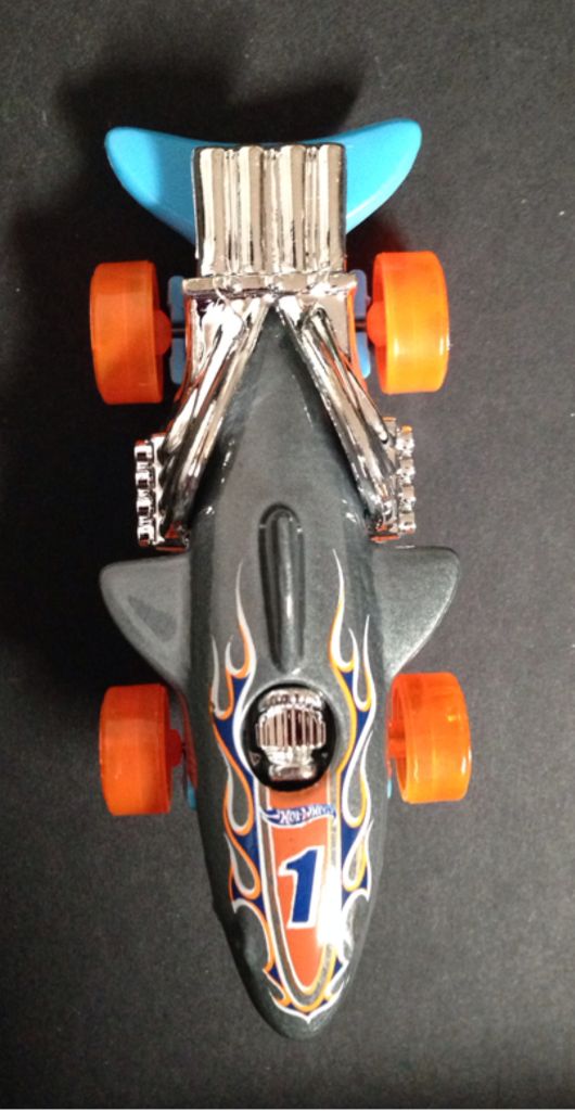 Sharkruiser  toy car collectible - Main Image 2