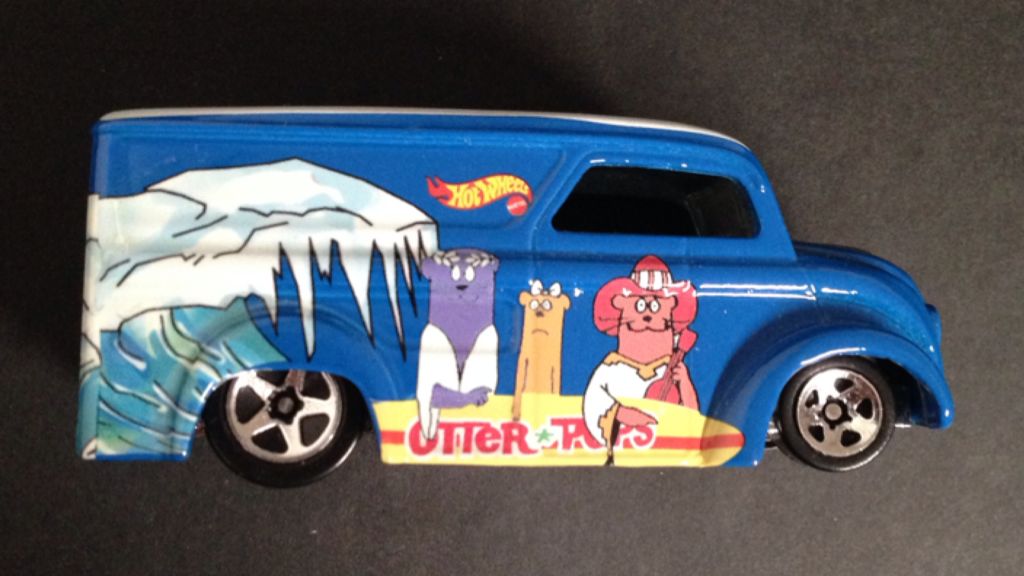 Hot Wheels Dairy Delivery Otter Pops  toy car collectible - Main Image 1