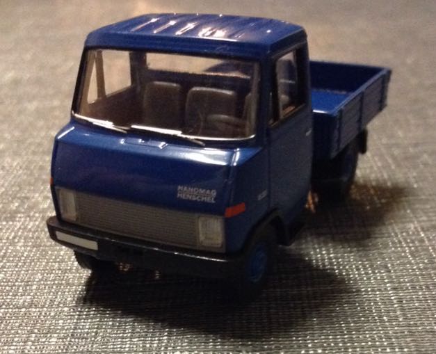 Craig Lowndes And Warren Luff 2012 - Bathurst 50th Retrospective Livery , Team Vodafone 