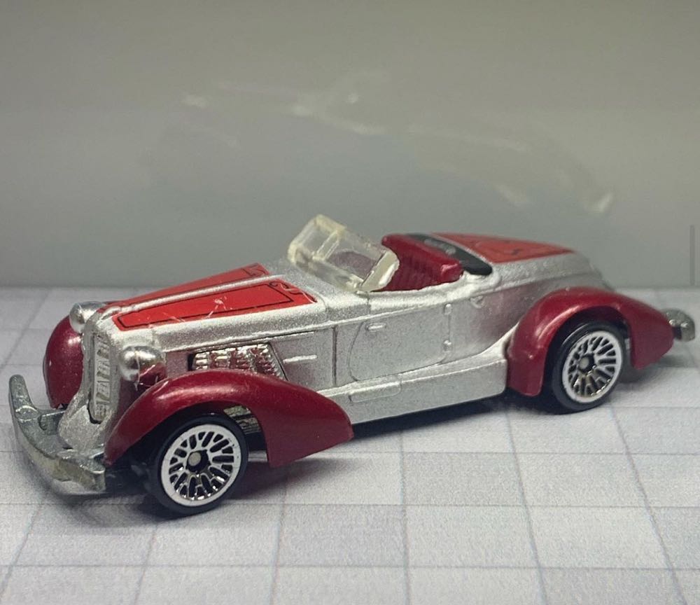 Auburn 852 - Final Run toy car collectible - Main Image 2
