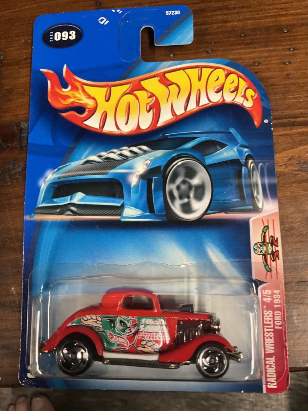 Ford 1934 - Radical Wrestlers Series toy car collectible - Main Image 2