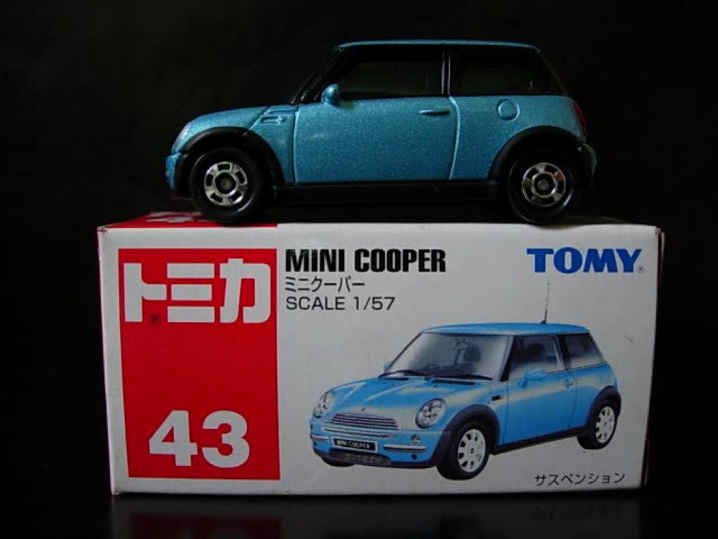 Mini Cooper - Takara Tomy Regular toy car collectible - Main Image 1