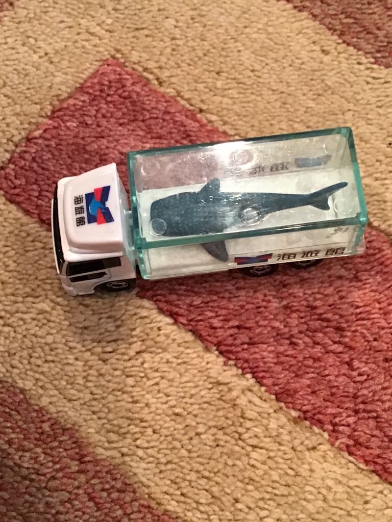 Aquarium Truck - Tomica toy car collectible - Main Image 2