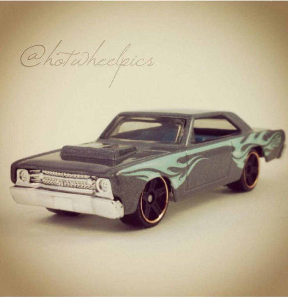 ’68 Dodge Dart Gray W/ Light Blue Flames - HW Workshop - 2014 Heat Fleet toy car collectible - Main Image 2