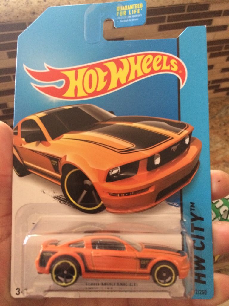 Ford Mustang Gt  toy car collectible - Main Image 1